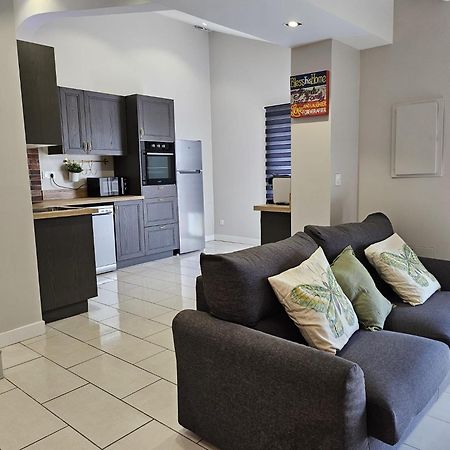 Agreable Logement Avec Terrasse Saint-Victoret المظهر الخارجي الصورة