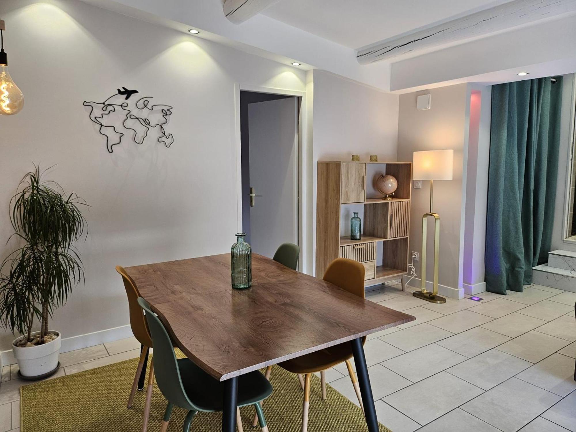 Agreable Logement Avec Terrasse Saint-Victoret المظهر الخارجي الصورة